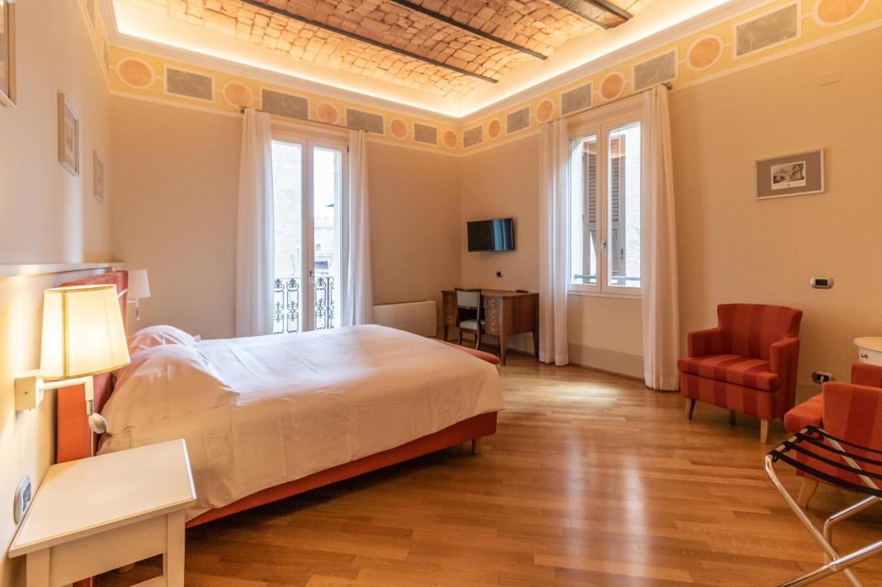 Casa Isolani Luxury Rooms Piazza Maggiore Bologna Kültér fotó